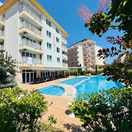 Апартамент Sunny House 202 One Bedroom *