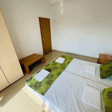 Sunny House 202 One Bedroom Апартамент Слънчев бряг