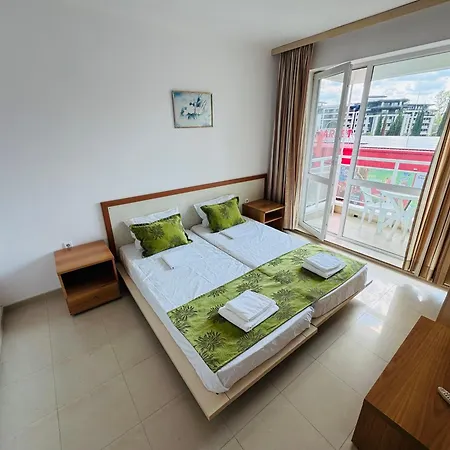 Апартамент Sunny House 202 One Bedroom Слънчев бряг