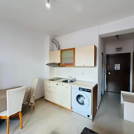 Апартамент Sunny House 202 One Bedroom Слънчев бряг
