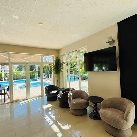 Апартамент Sunny House 202 One Bedroom Слънчев бряг